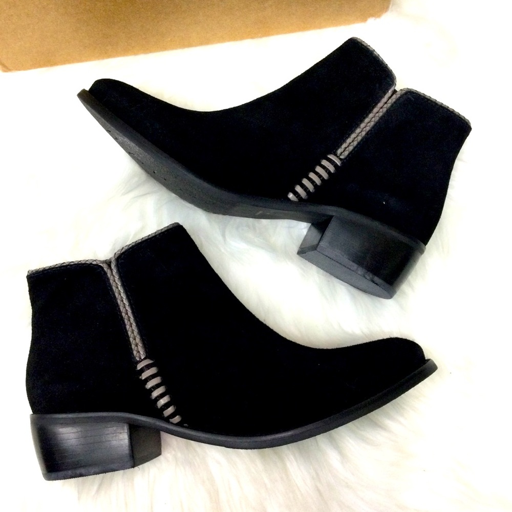 Matisse Merge Suede Bootie - Black - Size 9M - New In Box